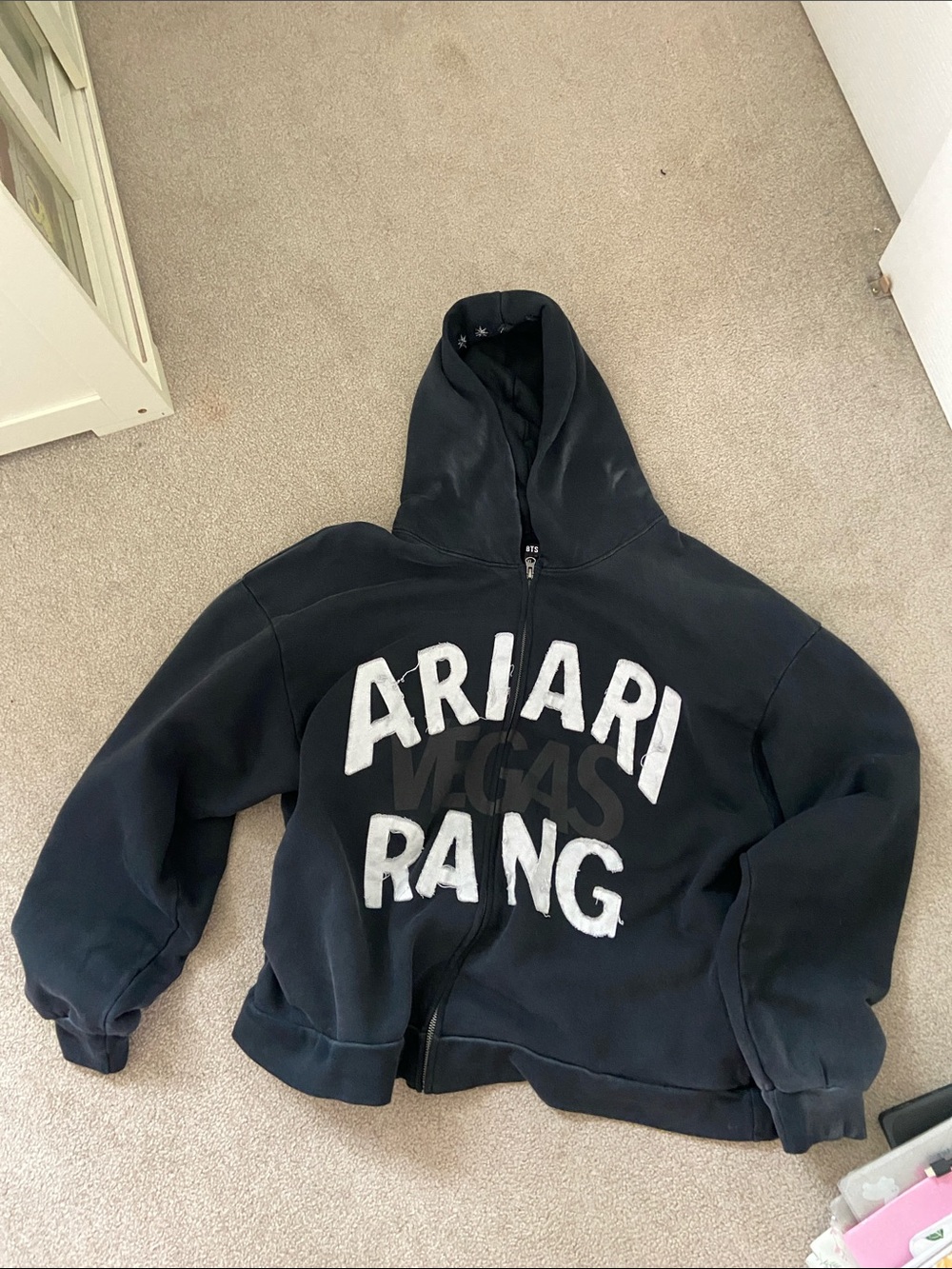 BTS Vegas Caesar’s Forum Pop Up Exclusive Hoodie size XL